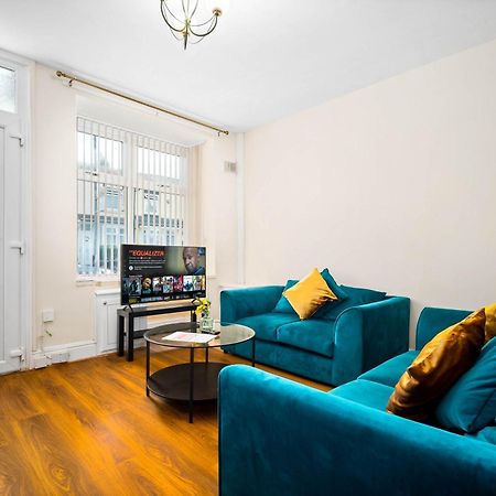 3 Bed House For Contractors & Families And Free Parking Villa Birmingham Exterior foto